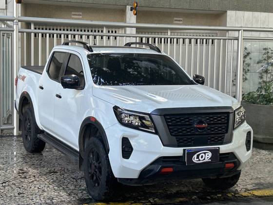 NISSAN FRONTIER 2.3 16V TURBO DIESEL PRO4X CD 4X4 AUTOMÁTICO NISSAN FRONTIER 2.3 16V TURBO DIESEL PRO4X CD 4X4 AUTOMÁTICO